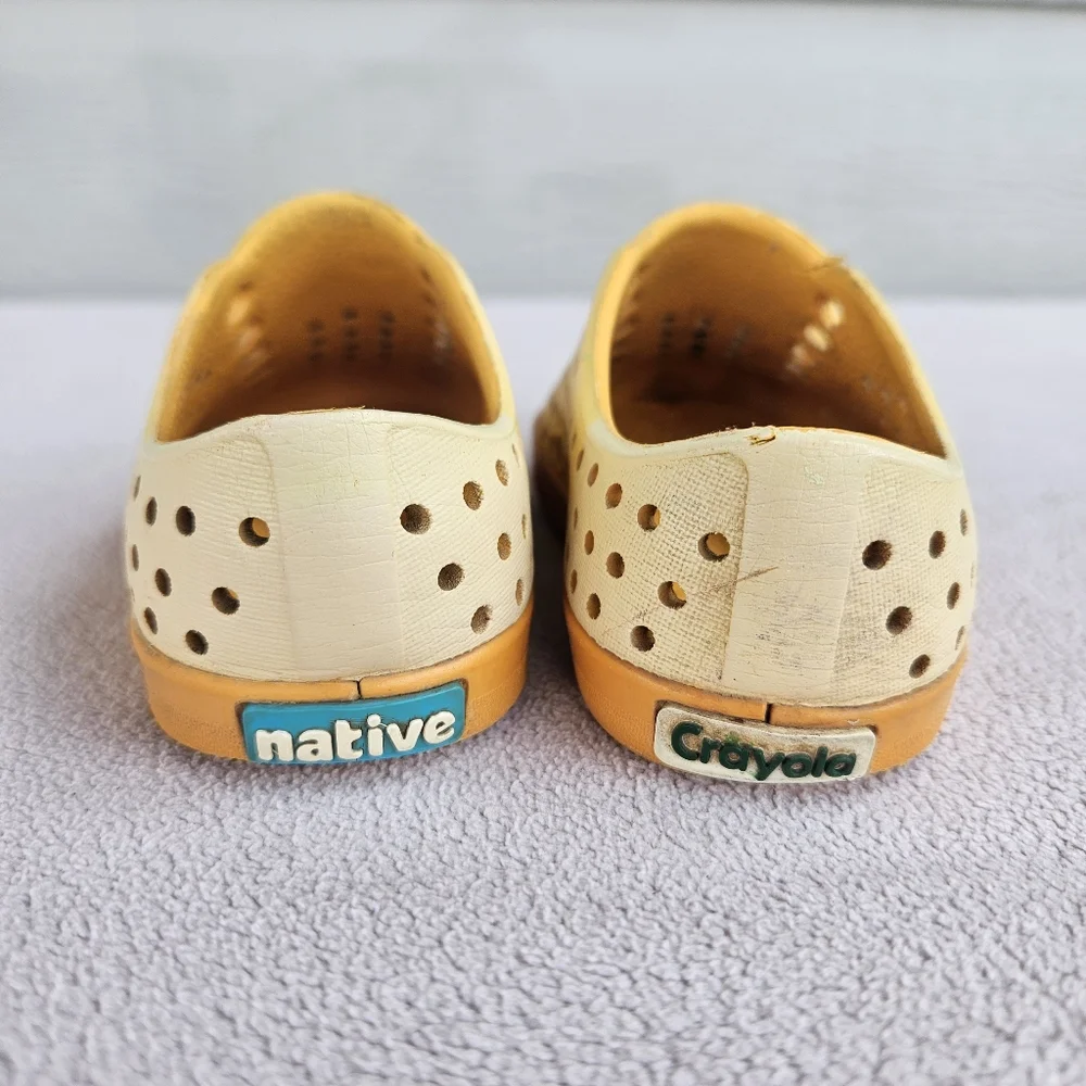 Native Jefferson Toddler SZ C6 Yellow Crayola Slip-On Water Shoes Unisex - Picture 7 of 12